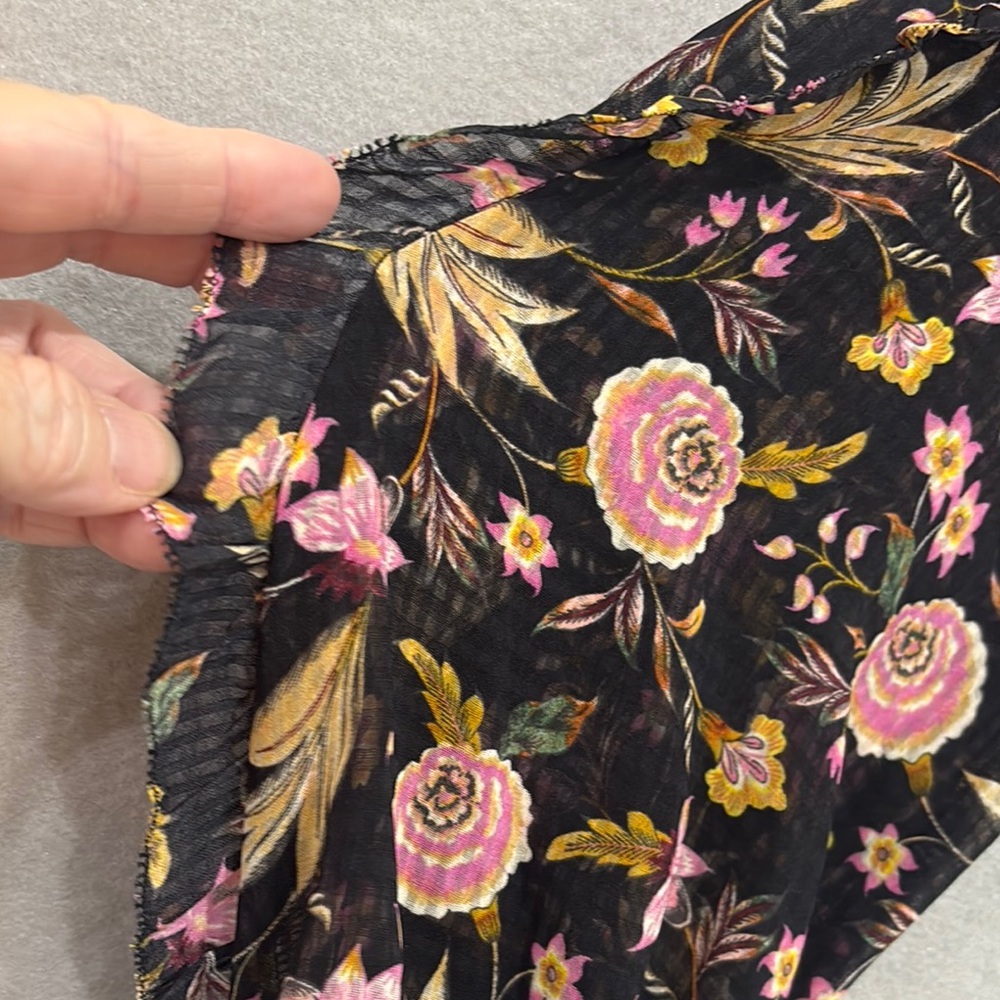 LOFT Black blouse with Pink Floral Design - Picture 12 of 13